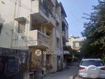 4 BHK Flat For Sale  In Janakpuri 