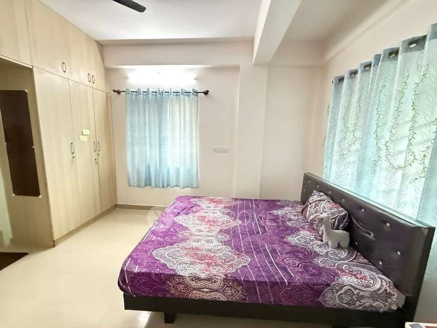 Single Room for Female In 2 BHK  In Aj Residency Apartment In Kaikondrahalli,