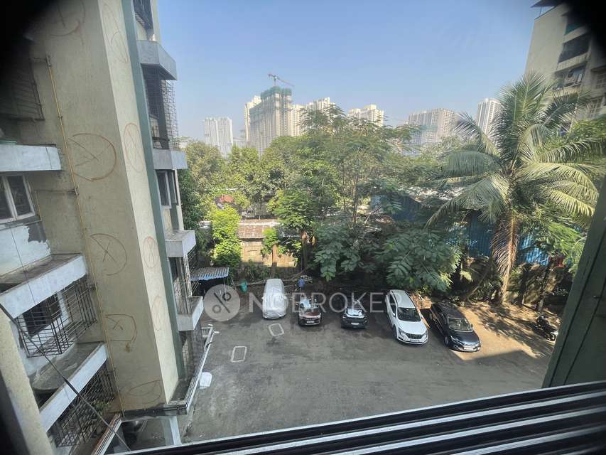 Shared Room for Male In 1 BHK  In Raheja Complex, Majiwada In Majiwada