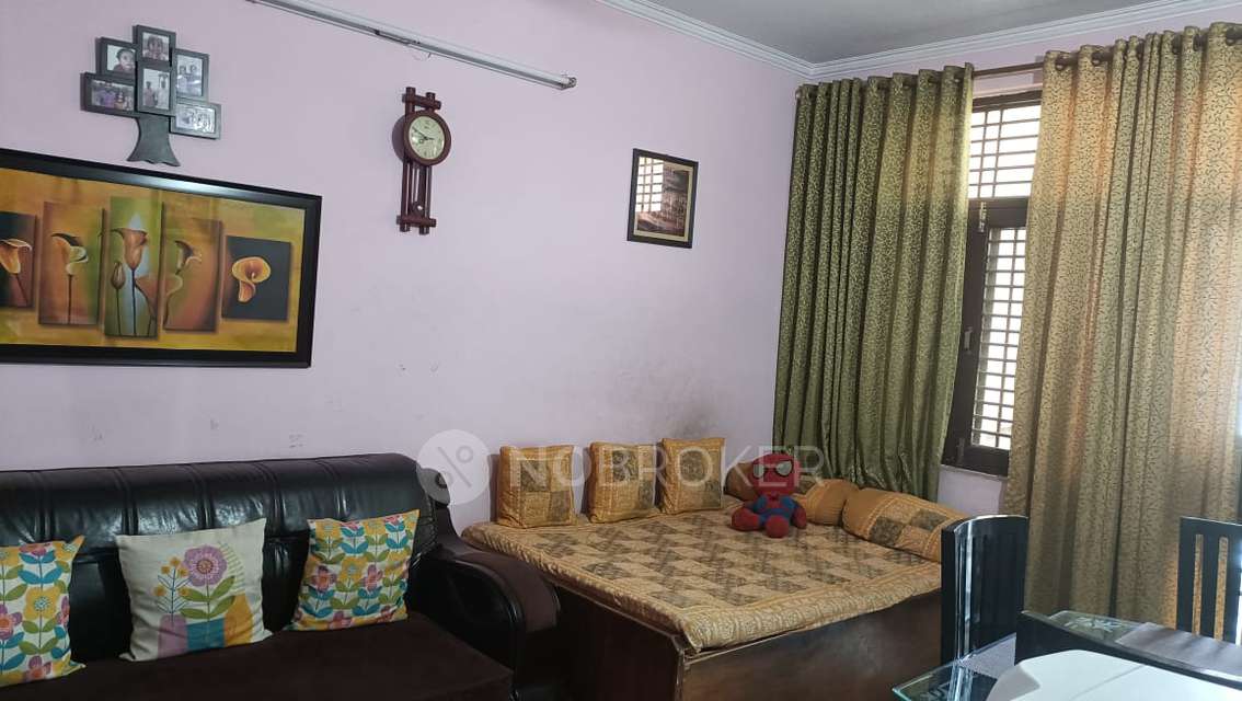 2 BHK Flat In Uttam Nagar for Rent  In Shaheed Chandra Marg