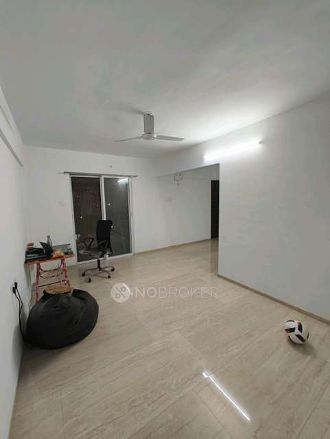 Single Room for Male In 2 BHK  In Golden Winds In Lohegoan