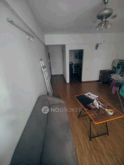 Single Room for Male In 2 BHK  In Gulmohar Goldcoast Society In Bavdhan