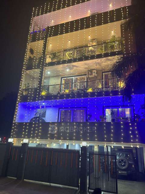 3 BHK Flat For Sale  In Sector 27