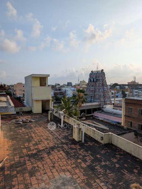 1 RK Flat In Vishnoo Sarathy Apartment for Rent  In Triplicane