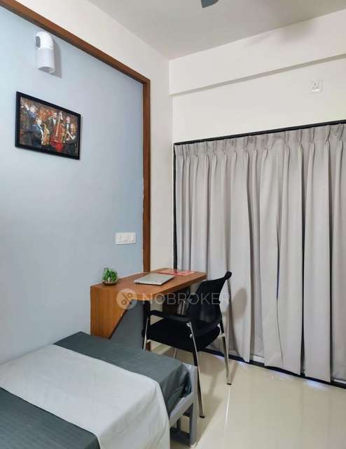 PG for Boys in Hadapsar