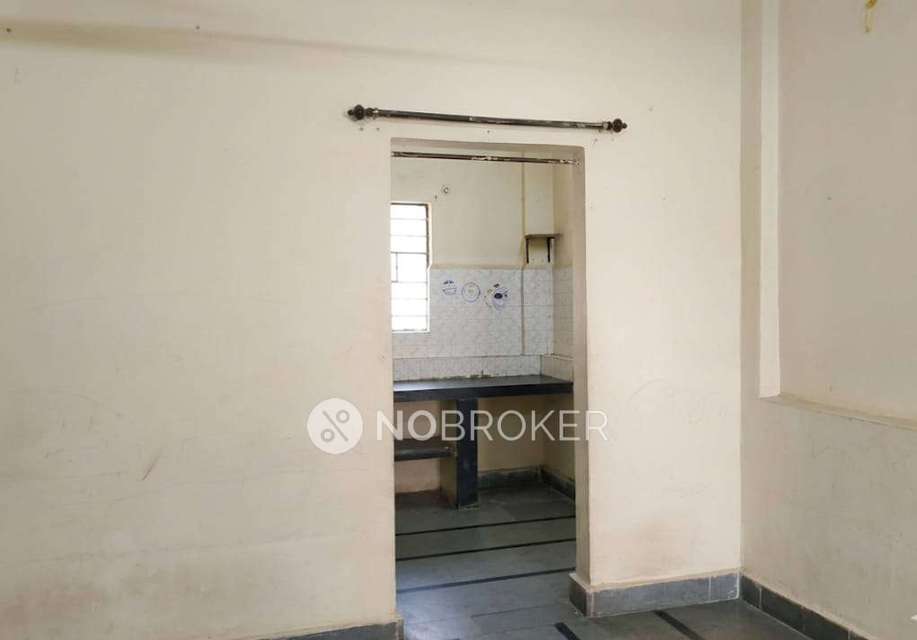 Shared Room for Male In 1 RK  In Karve Nagar