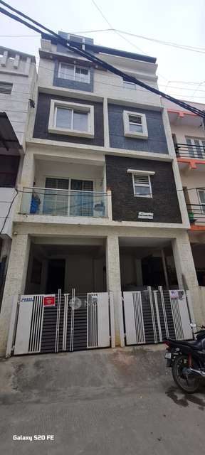 4+ BHK Flat For Sale  In Garvebhavi Palya