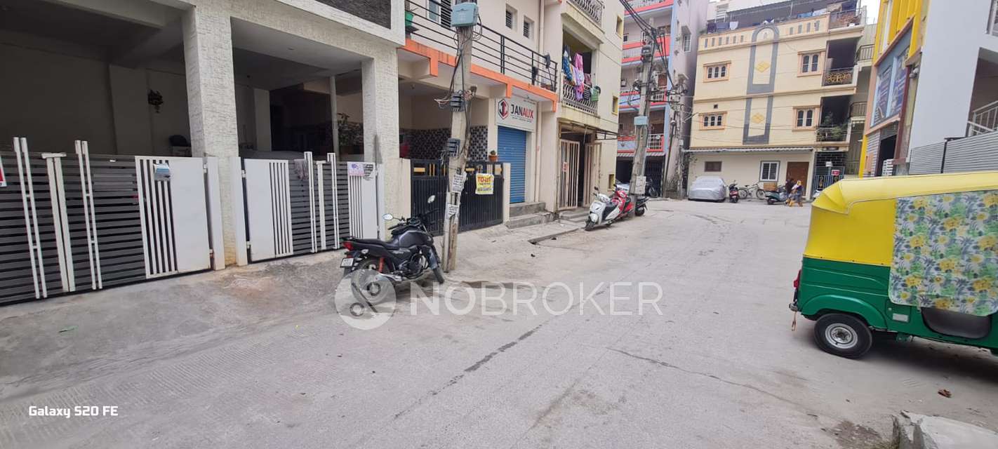 4+ BHK Flat For Sale  In Garvebhavi Palya