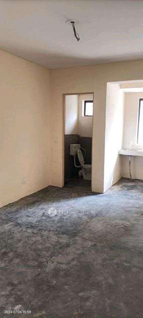 1 RK Flat In Wave City For Sale  In Gaurs Wave City