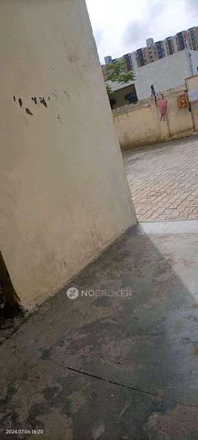 1 RK Flat In Wave City For Sale  In Gaurs Wave City