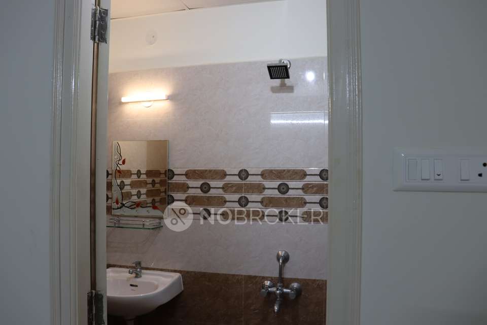 2 BHK Flat In Amrutha Maple, Kr Puram, Bangalore For Sale  In Amrutha Maple