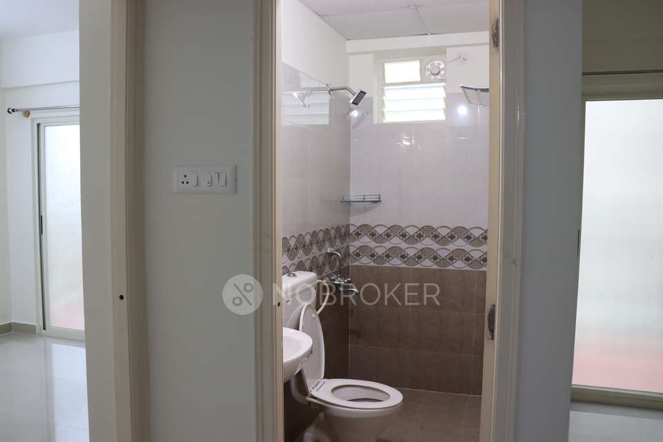 2 BHK Flat In Amrutha Maple, Kr Puram, Bangalore For Sale  In Amrutha Maple