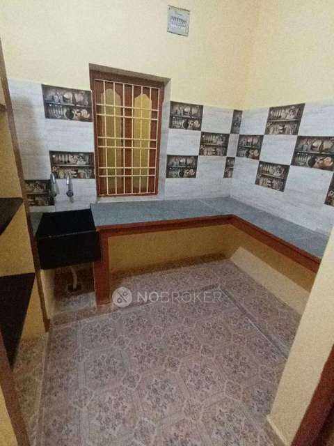 2 BHK House for Rent  In 2532a, 3rd Cross Street