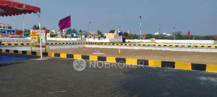Plot For Sale  In Navalur