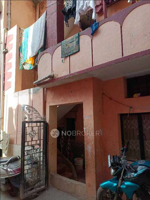 1 BHK Flat In Standalone Building  for Lease  In Neelasandra