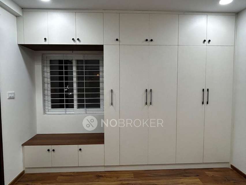 Single Room for Female In 3 BHK  In Poulomi Avante In Kokapet