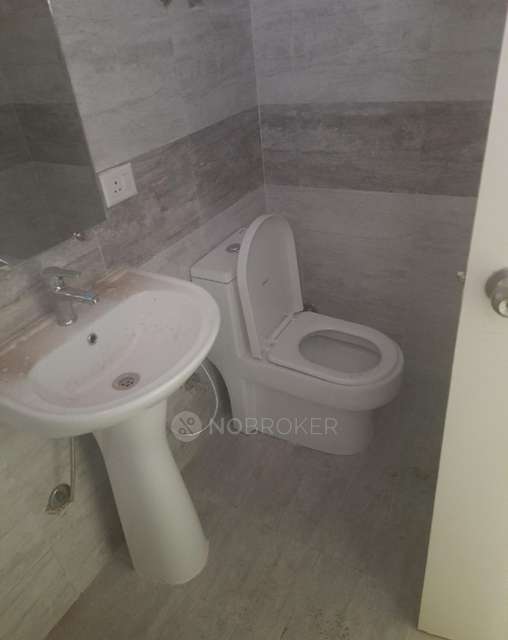 2 BHK Flat In Gaur Siddhartham Tower B For Sale  In Siddharth Vihar