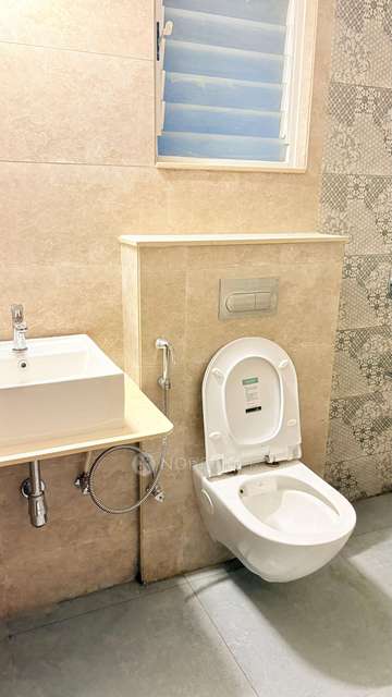 2 BHK Flat In Kolte Patil Little Earth for Rent  In Kiwale