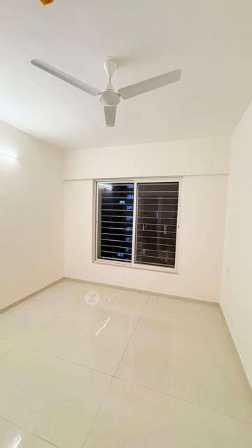 2 BHK Flat In Kolte Patil Little Earth for Rent  In Kiwale