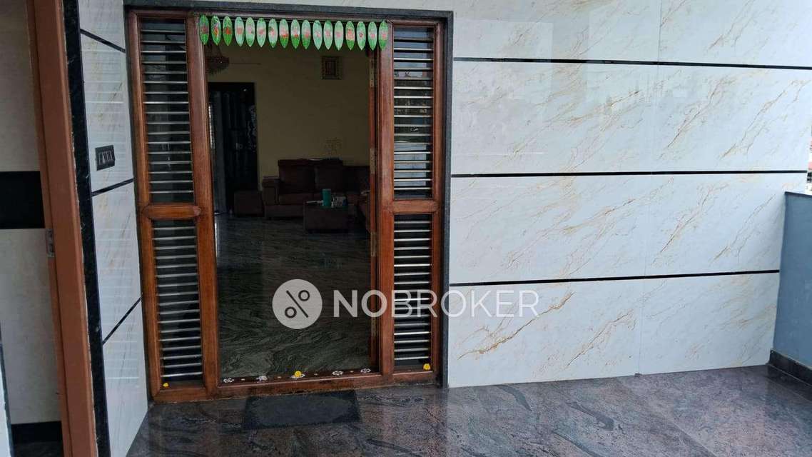 4+ BHK House For Sale  In Tippenahalli