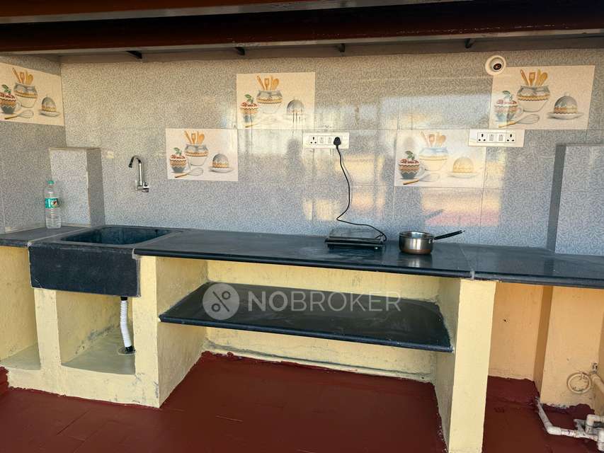 PG for Girls in 76, 59th B Cross Rd