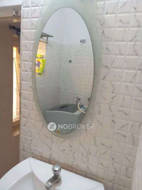 PG for Boys in Capri Towers