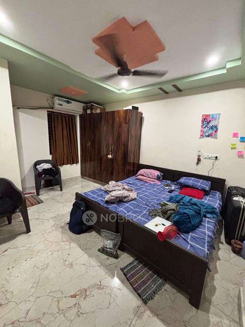 Single Room for Female In 2 BHK  In Renuka Nilayam, Gacchibowli In  Gachibowli