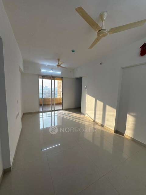 2 BHK Flat In Aumtham Apartment for Rent  In Magarptta