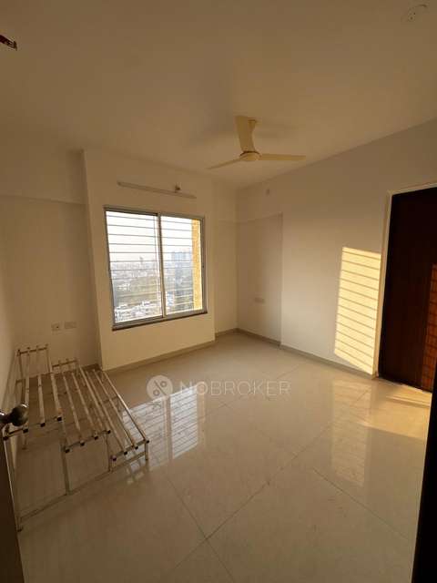 2 BHK Flat In Aumtham Apartment for Rent  In Magarptta