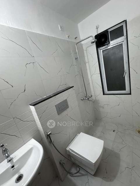 2 BHK Flat In Aumtham Apartment for Rent  In Magarptta