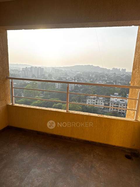 2 BHK Flat In Aumtham Apartment for Rent  In Magarptta