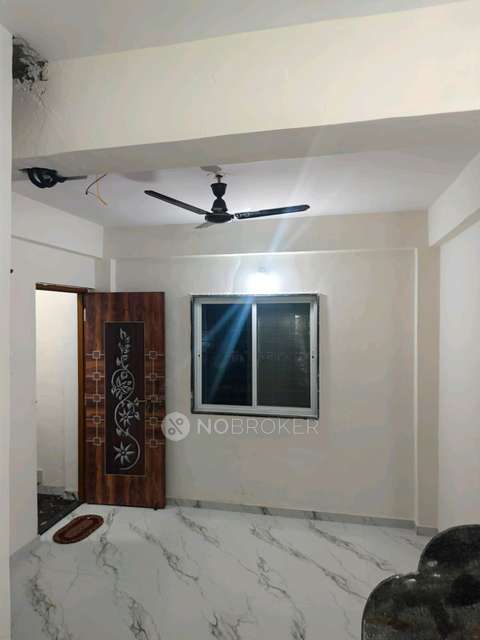 1 BHK Flat In Jagdamb Building for Rent  In Life Line Hospital