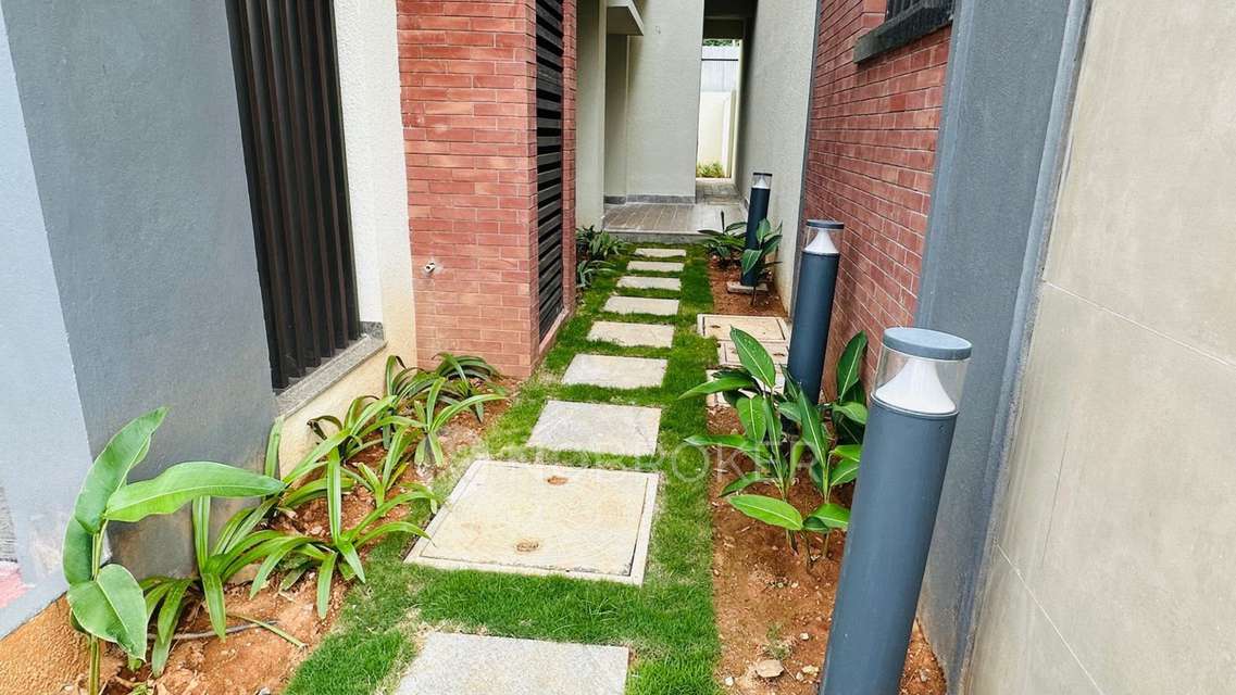 3 BHK House For Sale  In Hommadevanahalli