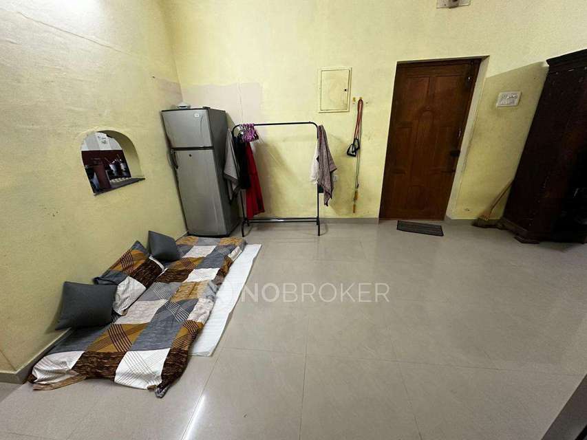 Single Room for Female In 2 BHK  In Standalone Building  In Sholinganallur