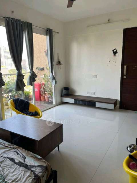 1 BHK Flat In Akshar Altorios for Rent  In Magarpatta City, Pune 