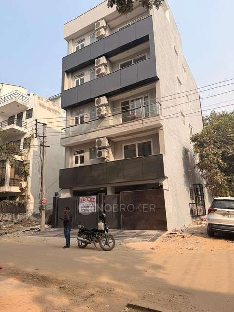 1 BHK Flat In Sushant Lok 2 for Rent  In Sector 55