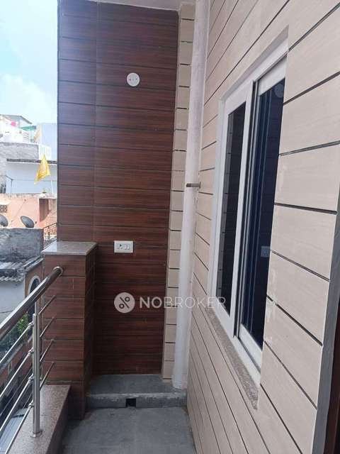 1 BHK House for Rent  In  Sector 3a