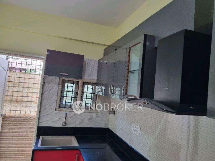 2 BHK Flat In Varalakshmi Appartment  For Sale  In 16, 20th C Cross Road