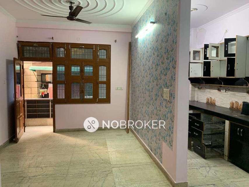 2 BHK Flat In Sudhan Niwas For Sale In Mahavir Enclave