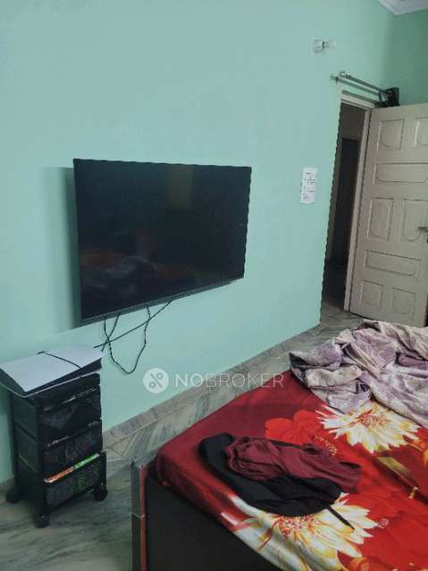 2 BHK Flat In H Block Vikaspuri For Sale  In Vikaspuri