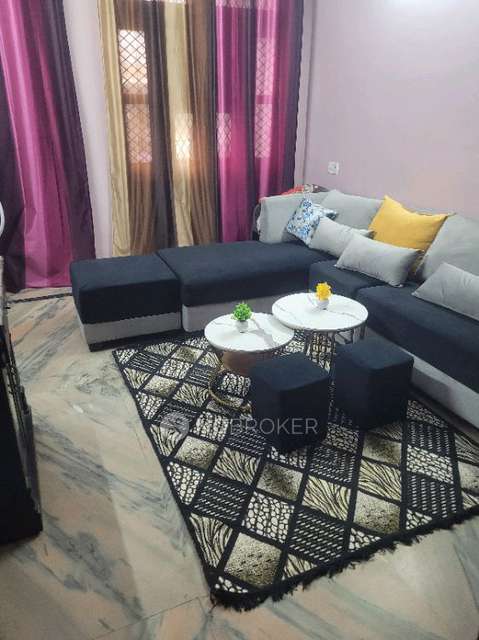 2 BHK Flat In H Block Vikaspuri For Sale  In Vikaspuri