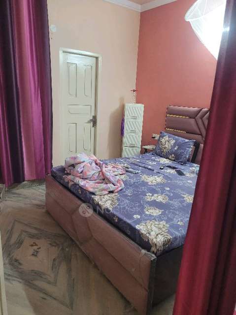 2 BHK Flat In H Block Vikaspuri For Sale  In Vikaspuri