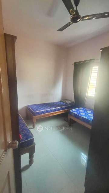 PG for Girls in Brookefield