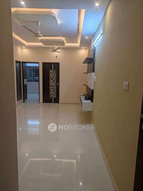 1 BHK Flat In Stanalone Building for Rent  In Koramangala