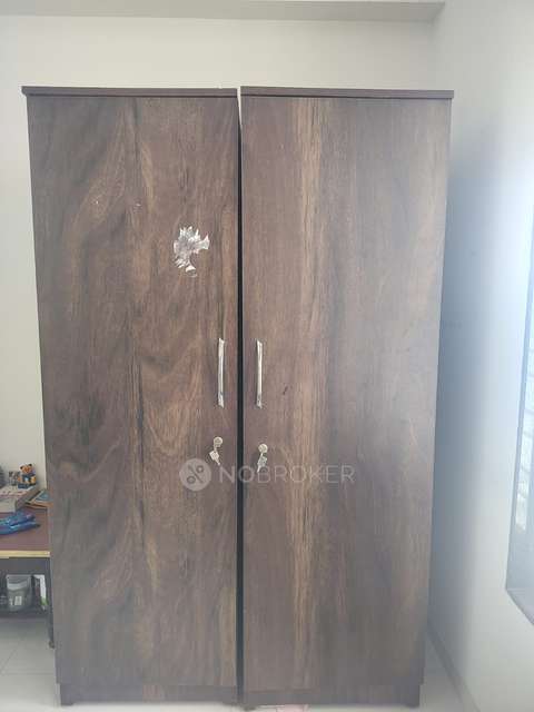 Single Room for Female In 3 BHK  In Suyog Space In Wakad