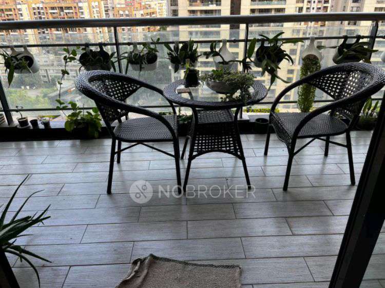 4+ BHK Villa In One North Panchshil Realty for Rent  In Magarpatta City, Pune