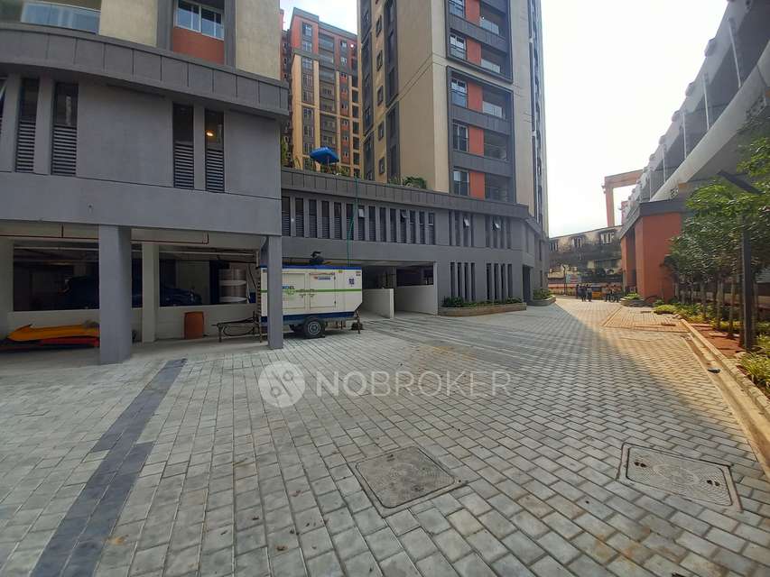 4 BHK Flat In Radiance Majestic, Valasaravakkam  For Sale  In Valasaravakkam 