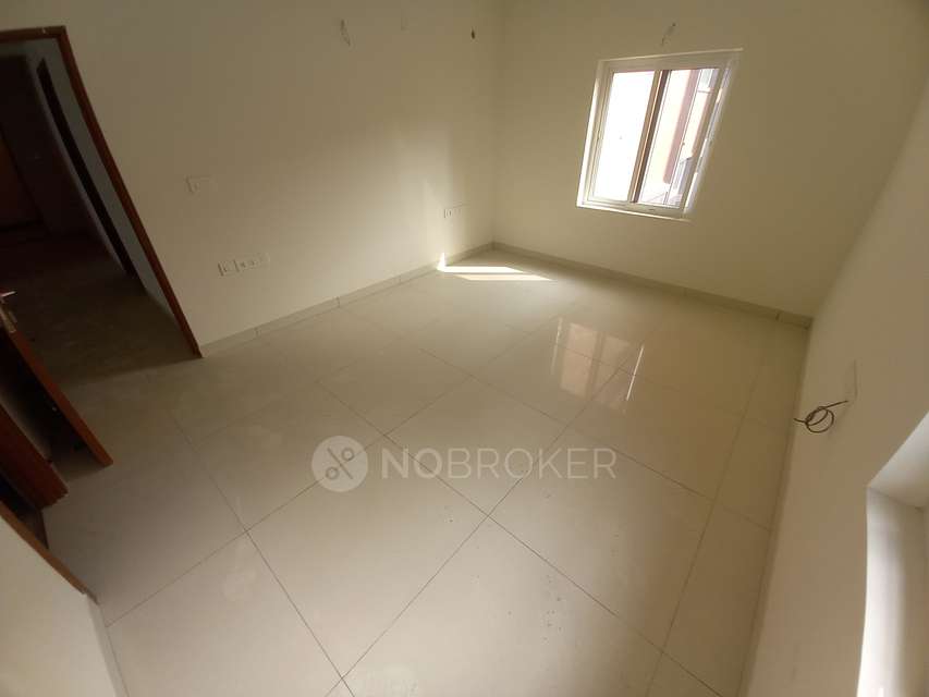 4 BHK Flat In Radiance Majestic, Valasaravakkam  For Sale  In Valasaravakkam 