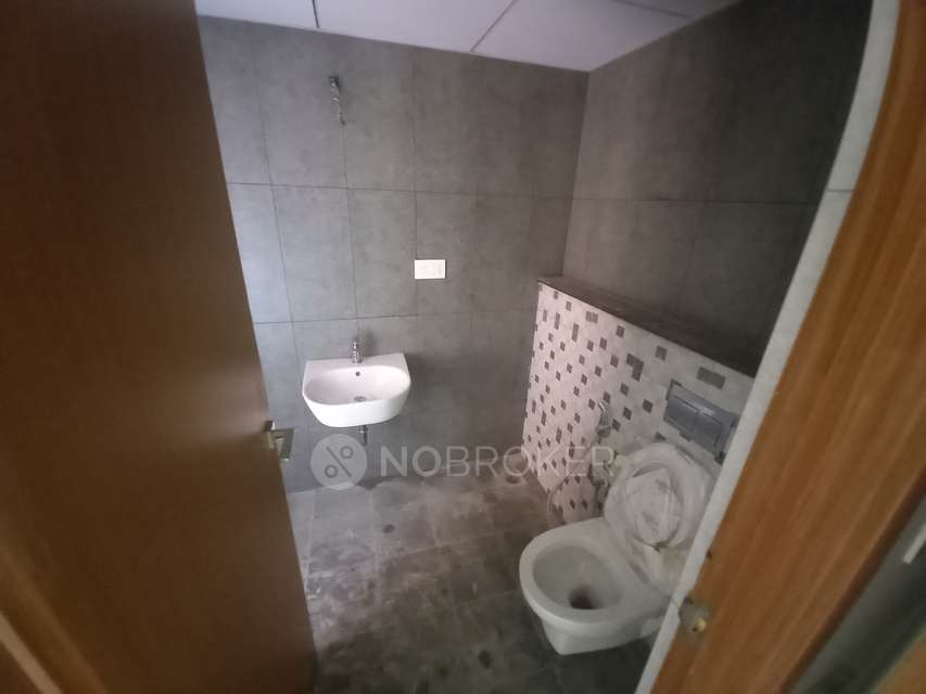 4 BHK Flat In Radiance Majestic, Valasaravakkam  For Sale  In Valasaravakkam 