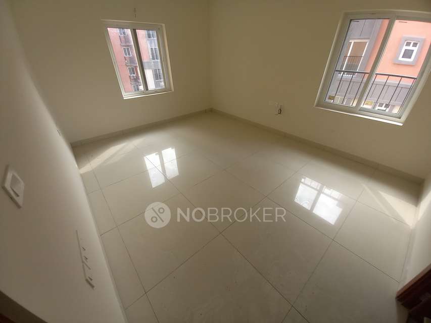 4 BHK Flat In Radiance Majestic, Valasaravakkam  For Sale  In Valasaravakkam 